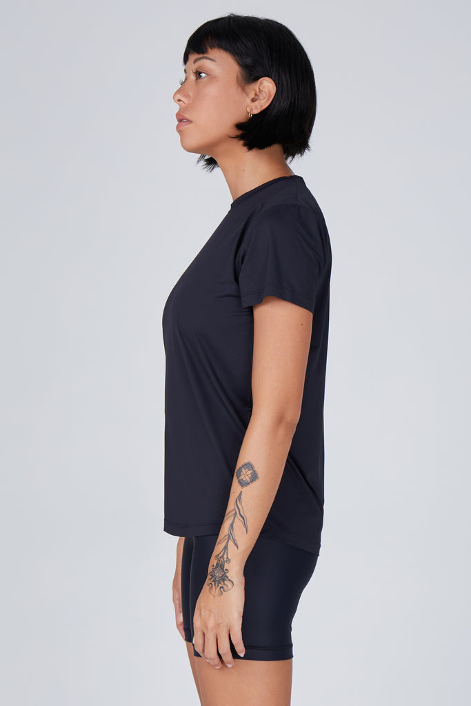 Black UV-protective ultra-lightweight t-shirt that is quick-drying, perfect for hot days and everyday wear, side view